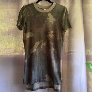 Alternative Earth Side split side Tee